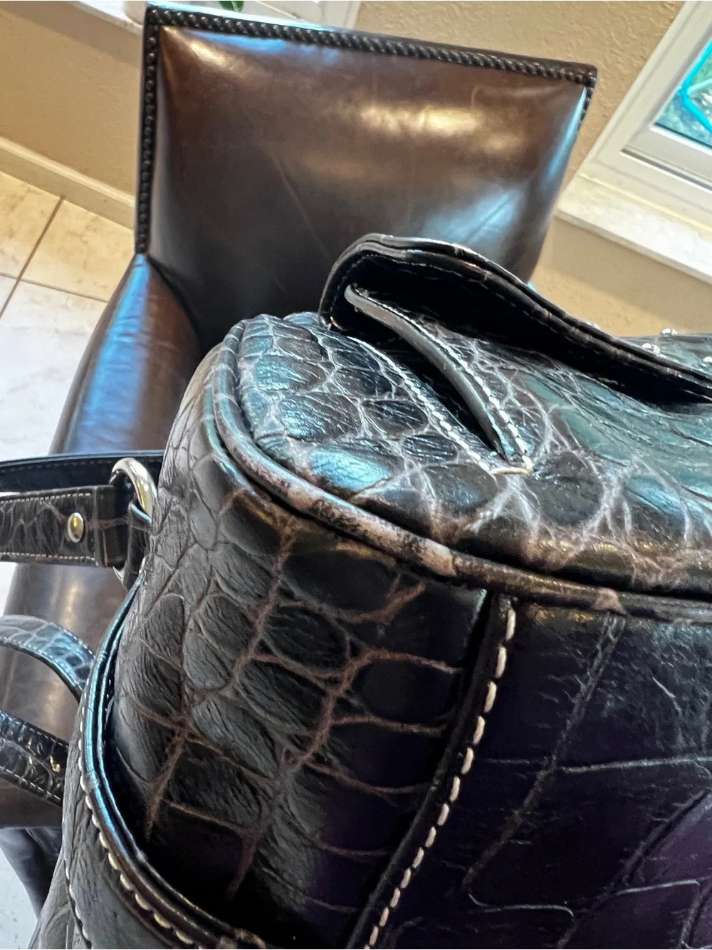 Donald J Pliner Brown Croc Embossed Leather Satchel Bag + Matching Size 8 Shoes